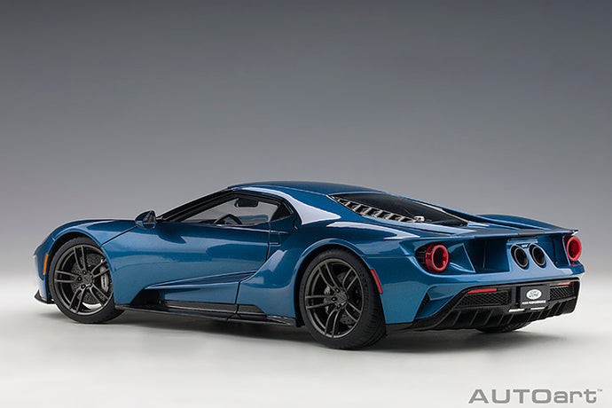 2017 Ford GT, liquid blue 1:18