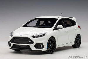 2016 Ford Focus RS, frozen white 1:18