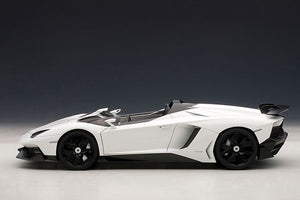 LAMBORGHINI AVENTADOR J SPIDER 2012 BIANCO MONOCERUS WHITE