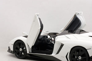 LAMBORGHINI AVENTADOR J SPIDER 2012 BIANCO MONOCERUS WHITE
