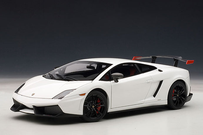 LAMBORGHINI GALLARDO LP570 SUPERTROFEO 2011 WHITE 1:18