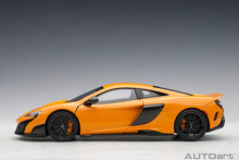 Indlæs billede til gallerivisning McLaren 675LT, orange 1:18