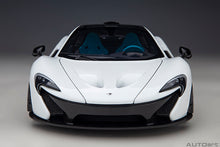 Indlæs billede til gallerivisning McLAREN P1 2013 ALASKAN DIAMOND WHITE