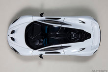 Indlæs billede til gallerivisning McLAREN P1 2013 ALASKAN DIAMOND WHITE