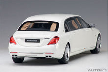 Indlæs billede til gallerivisning 2015 Mercedes Maybach S-class S600 Pulmann, white 1:18