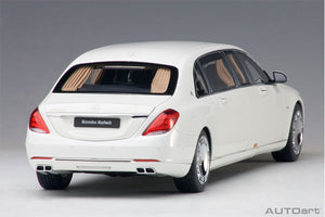 2015 Mercedes Maybach S-class S600 Pulmann, white 1:18