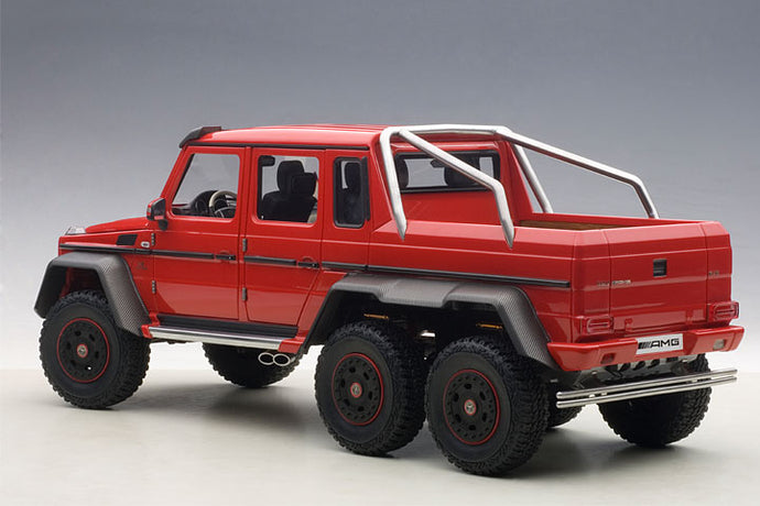 2013 Mercedes Benz G63 AMG 6x6, red 1:18