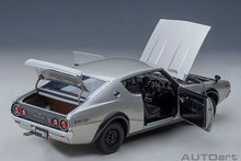 Indlæs billede til gallerivisning 1/18 Nissan Skyline GT-R (KPGC110), silver 1:18