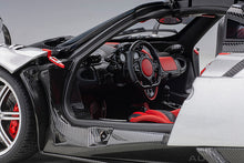 Indlæs billede til gallerivisning PAGANI HUAYRA BC 2016 GRIGIO MERCURIO/GREY CARBON 1:18