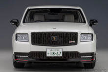 Indlæs billede til gallerivisning Toyota Century GRMN, white 1:18