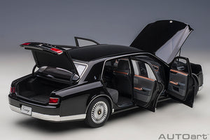 Toyota Century with curtains, black 1:18