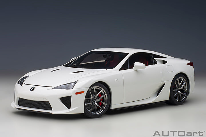 1/18 Lexus LFA, white 1:18