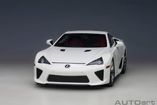 Indlæs billede til gallerivisning 1/18 Lexus LFA, white 1:18