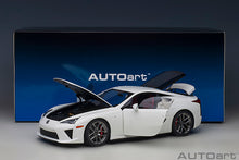 Indlæs billede til gallerivisning 1/18 Lexus LFA, white 1:18