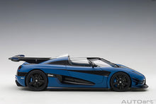 Indlæs billede til gallerivisning 1/18 Koenigsegg One 1, blue/carbon with white accents 1:18