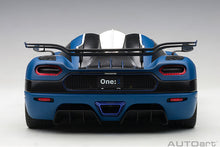 Indlæs billede til gallerivisning 1/18 Koenigsegg One 1, blue/carbon with white accents 1:18