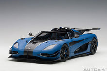 Indlæs billede til gallerivisning 1/18 Koenigsegg One 1, blue/carbon with white accents 1:18