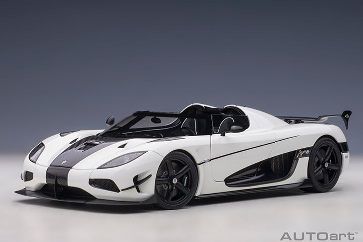 KOENIGSEGG AGERA RS 2015 WHITE RED