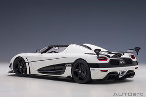 KOENIGSEGG AGERA RS 2015 WHITE RED