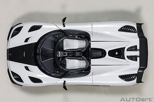 KOENIGSEGG AGERA RS 2015 WHITE RED