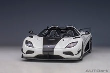 Indlæs billede til gallerivisning KOENIGSEGG AGERA RS 2015 WHITE RED