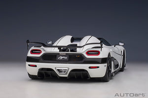 KOENIGSEGG AGERA RS 2015 WHITE RED