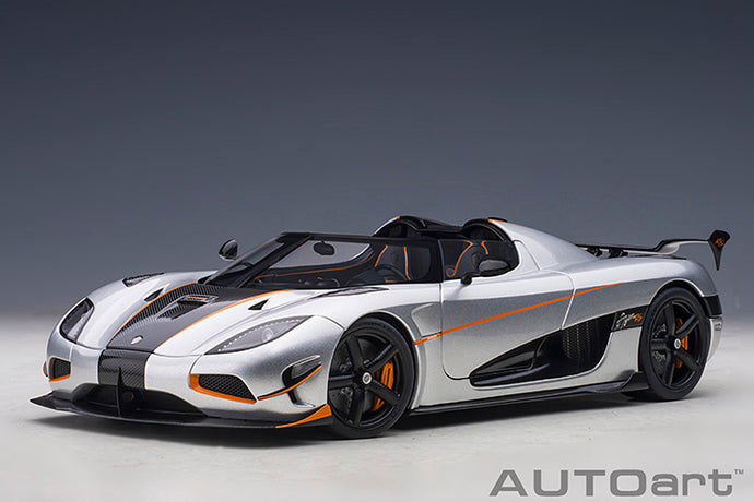 KOENIGSEGG AGERA RS 2015 MOON SILVER CARBON BLACK