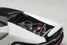 Indlæs billede til gallerivisning Lamborghini Centenario, bianco isis 1:18