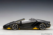 Indlæs billede til gallerivisning Lamborghini Centenario Roadster, clear carbon/yellow accents 1:18
