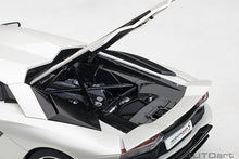 Indlæs billede til gallerivisning 2017 Lamborghini Aventador S, white  1:18