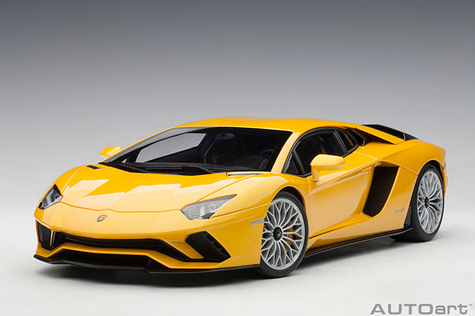 2017 Lamborghini Aventador S, pearl yellow 1:18