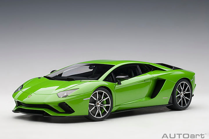 LAMBORGHINI AVENTADOR S 2017 PEARL GREEN