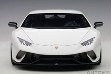 Indlæs billede til gallerivisning Lamborghini Huracan Performante, bianco monocerus 1:18