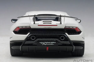Lamborghini Huracan Performante, bianco monocerus 1:18