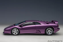 Indlæs billede til gallerivisning 1/18 Lamborghini Diablo SE30, purple 1:18