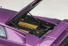 Indlæs billede til gallerivisning 1/18 Lamborghini Diablo SE30, purple 1:18