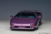 Indlæs billede til gallerivisning 1/18 Lamborghini Diablo SE30, purple 1:18