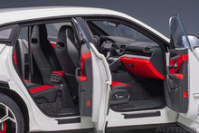 Indlæs billede til gallerivisning Lamborghini Urus, white 1:18