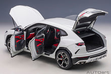 Indlæs billede til gallerivisning Lamborghini Urus, white 1:18