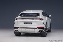 Indlæs billede til gallerivisning Lamborghini Urus, white 1:18