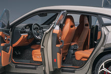 Indlæs billede til gallerivisning LAMBORGHINI URUS 2018 TITAN GREY MATT GREY