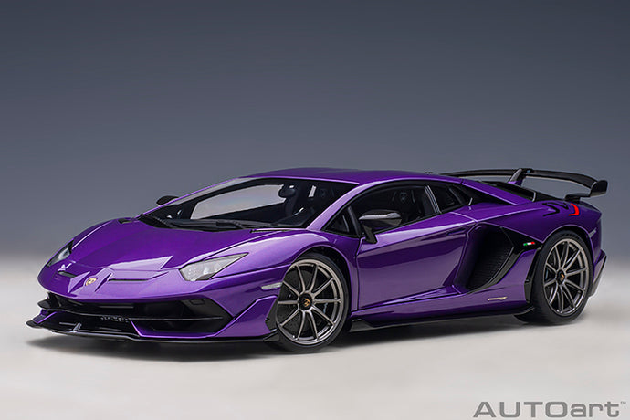 Lamborghini Aventador SVJ, viola pasifae 1:18