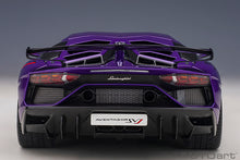 Indlæs billede til gallerivisning Lamborghini Aventador SVJ, viola pasifae 1:18