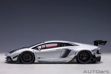 Indlæs billede til gallerivisning LIBERTY WALK LB-WORKS 2018 LAMBORGHINI AVENTADOR LIMITED SILVER 1:18