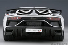 Indlæs billede til gallerivisning LAMBORGHINI AVENTADOR SVJ 2018 WHITE
