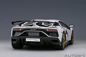 1/18 Lamborghini Aventador SVJ, bianco asopo 1:18