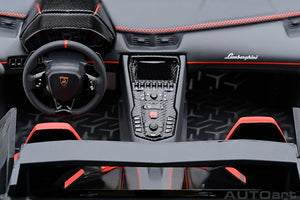 1/18 Lamborghini Aventador SVJ, nero nemesis 1:18