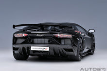 Indlæs billede til gallerivisning LAMBORGHINI AVENTADOR SVJ 2018 BLACK