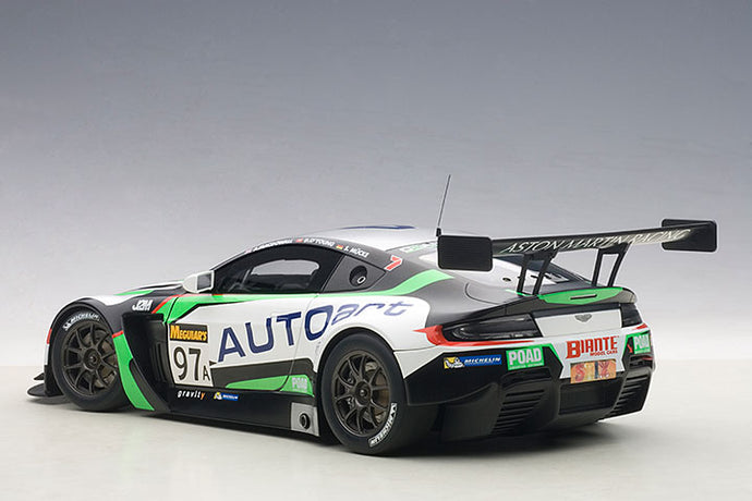 ASTON MARTIN V12 N.97 12 H BATHURST 2015 MUCKE-O YOUNG-MCDOWALL 1:18