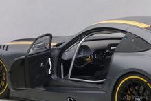 Indlæs billede til gallerivisning 2015 Mercedes-AMG GT3 Presentation Car, grey 1:18
